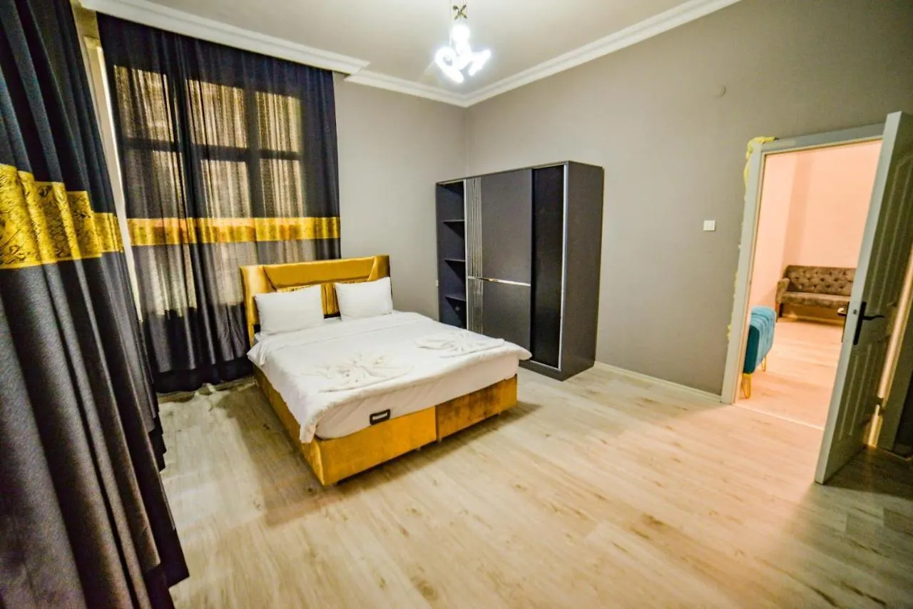 Suit Travel Istanbulská provincie 0*,