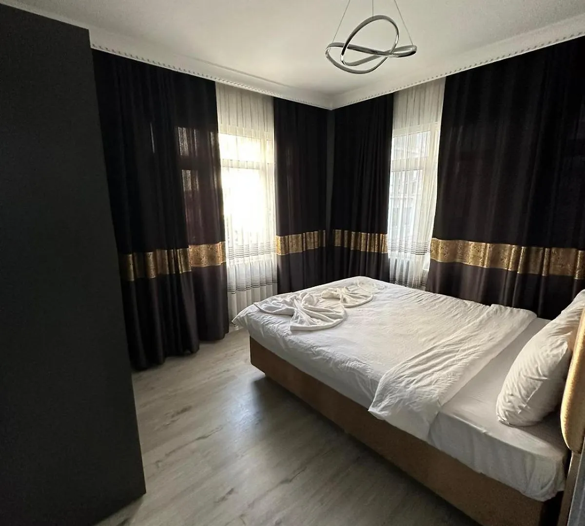 Suit Travel Istanbulská provincie 0*,