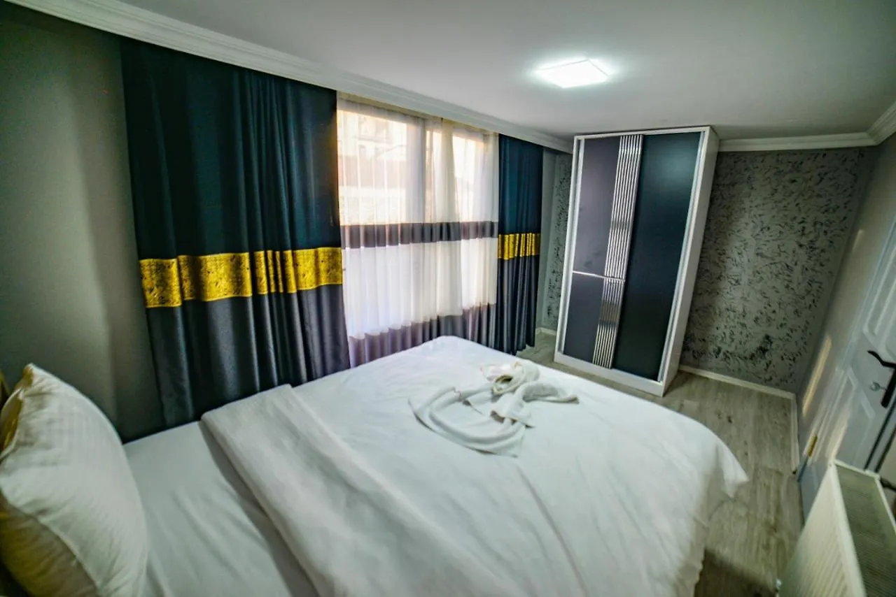 Suit Travel Istanboel