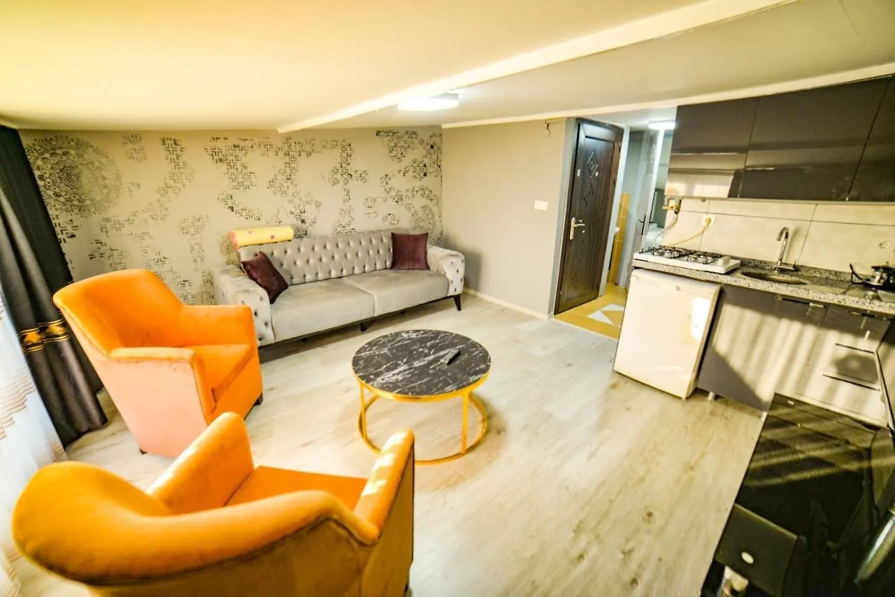 Suit Travel Istanboel
