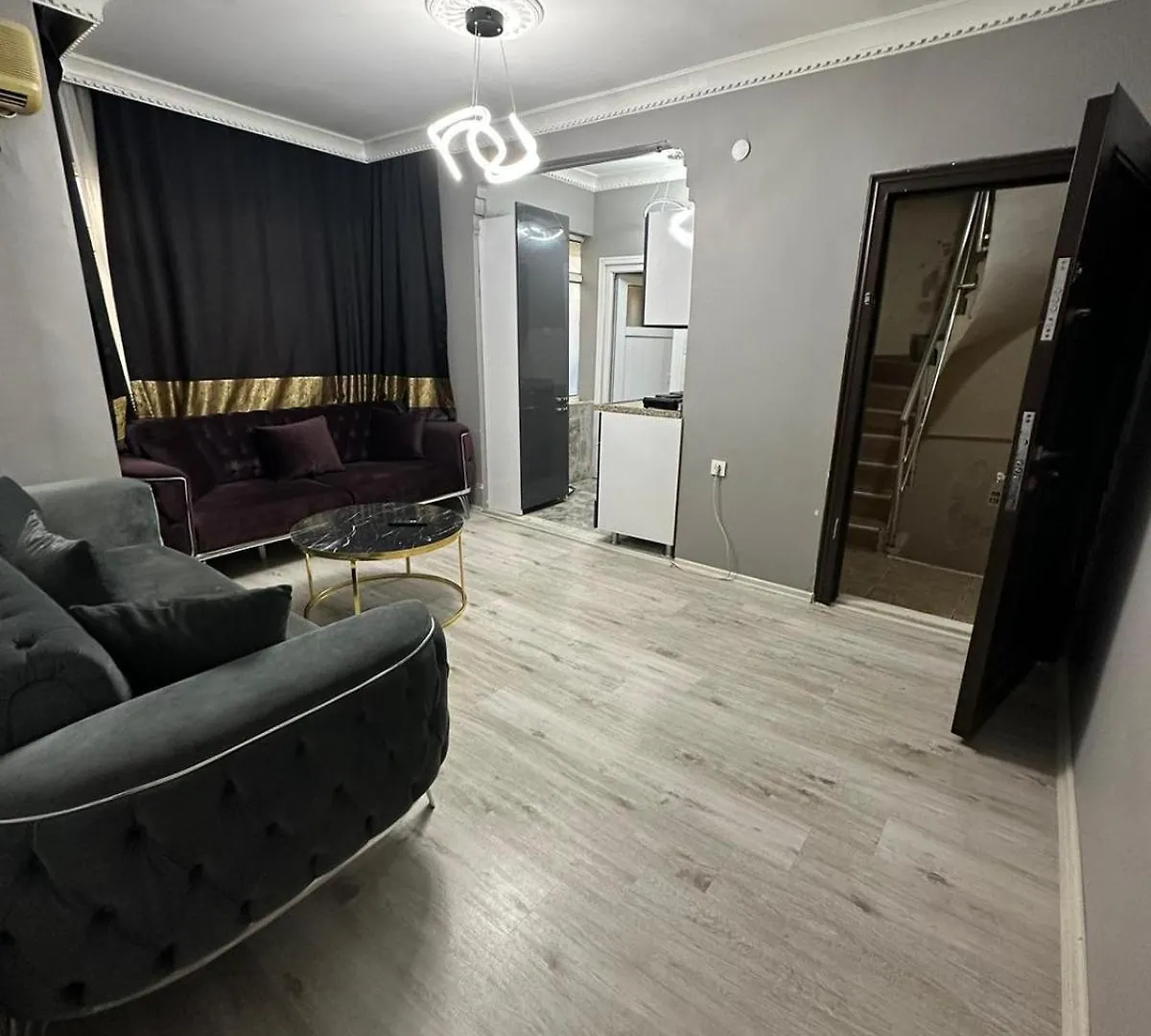 Suit Travel Istanboel