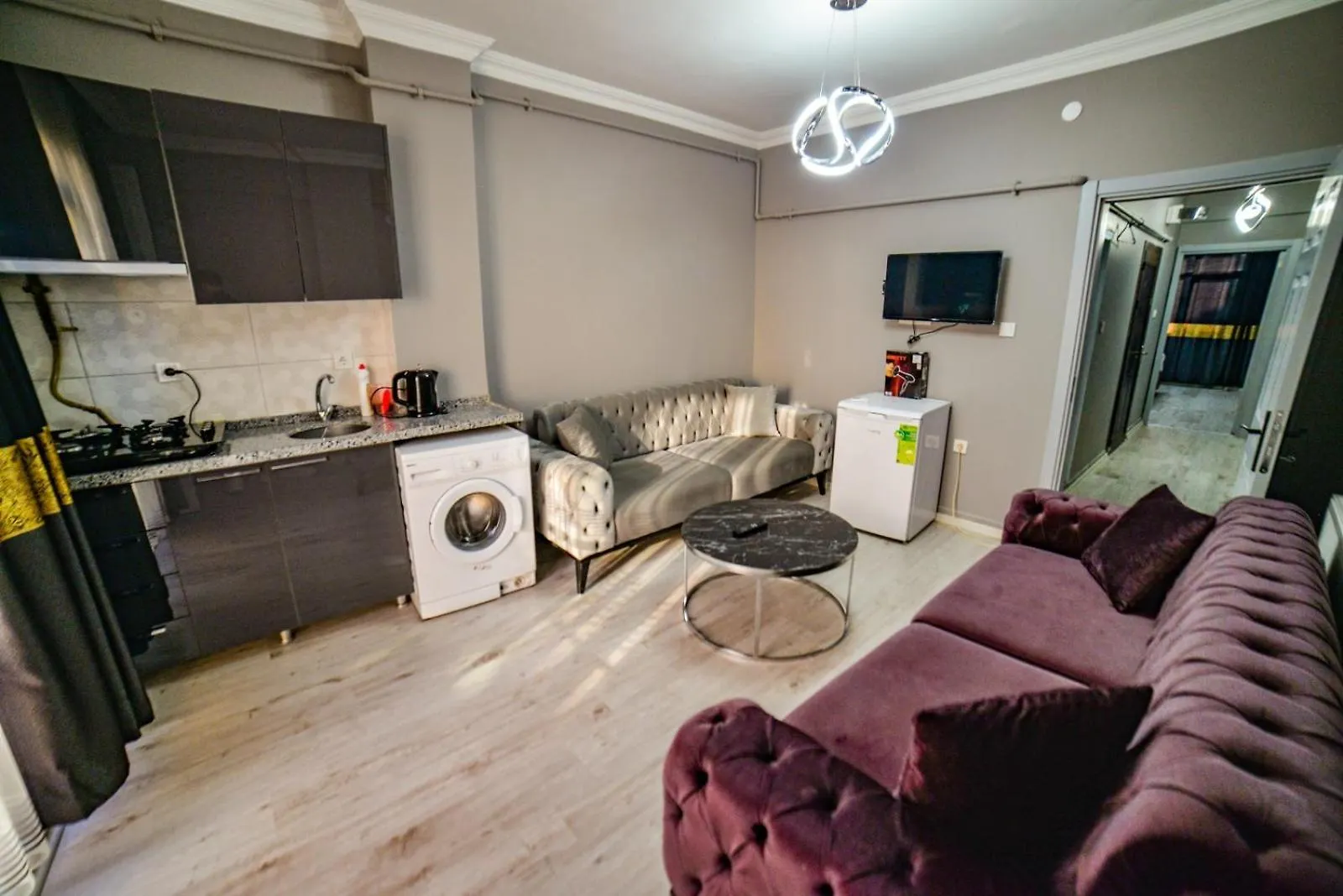 Suit Travel Istanboel Bed & Breakfast