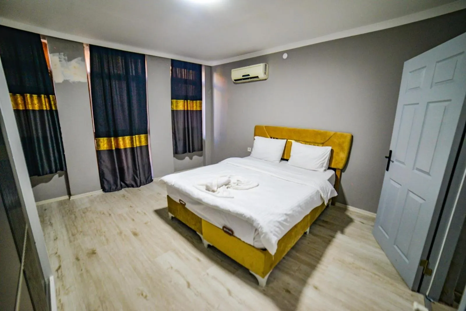 Suit Travel Istanboel Bed & Breakfast