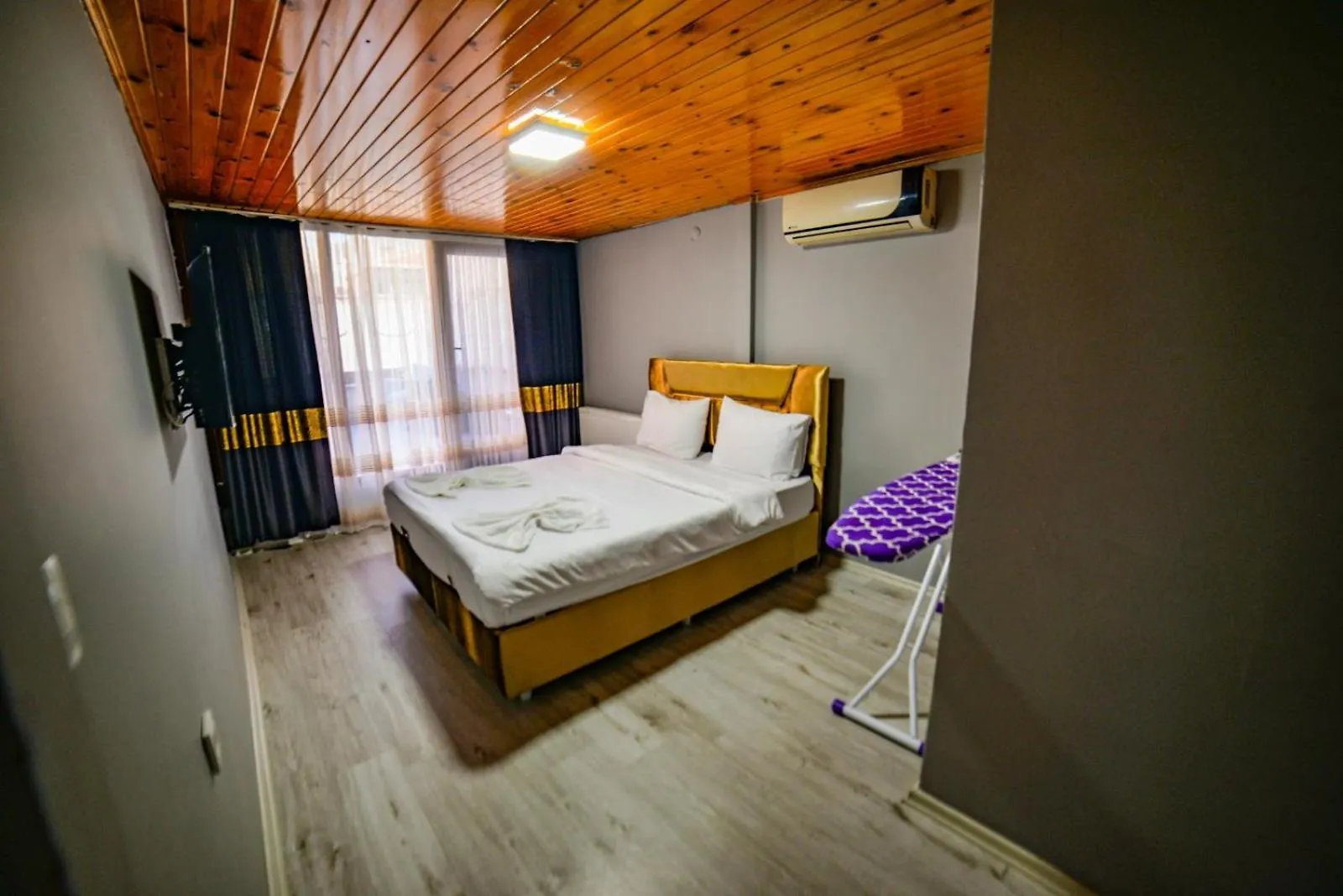 Suit Travel Istanboel