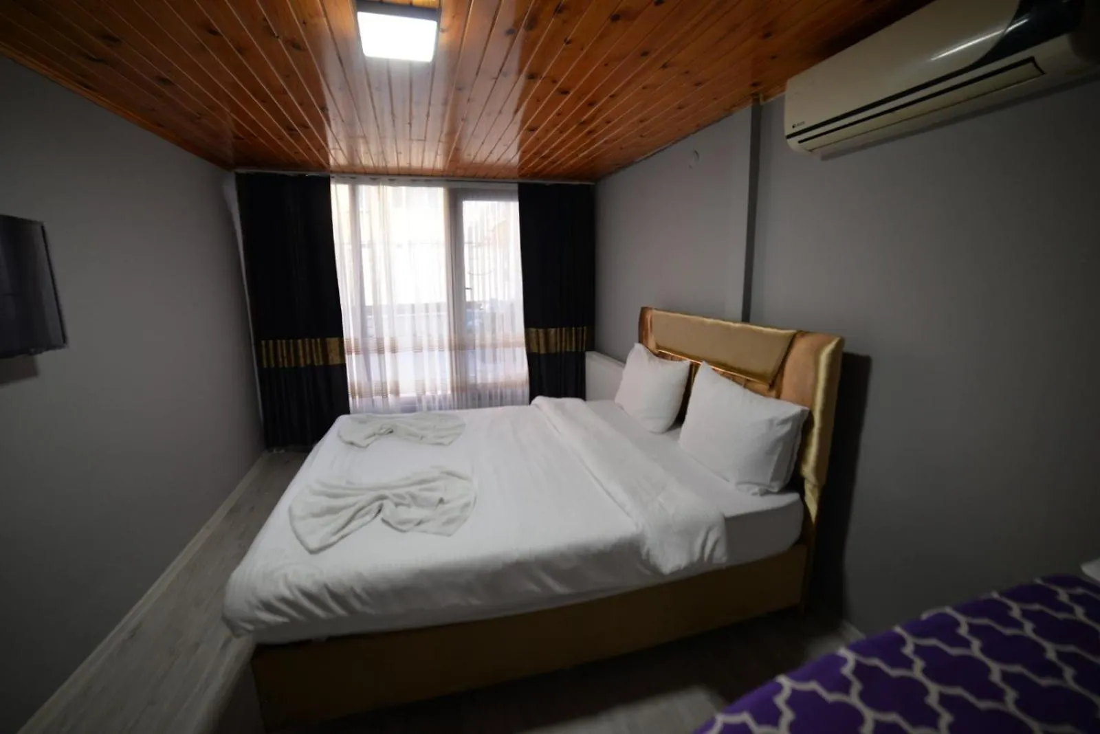Suit Travel Istanboel Bed & Breakfast